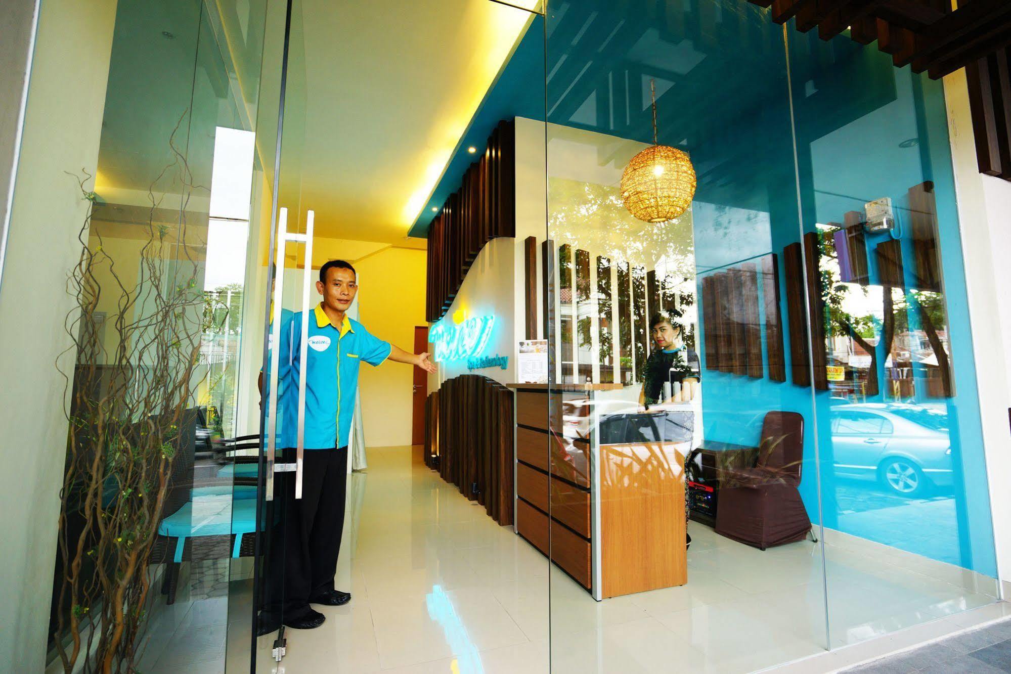 ไมเซ โฮเต็ล บันดัง Hotel บันดุง ภายนอก รูปภาพ