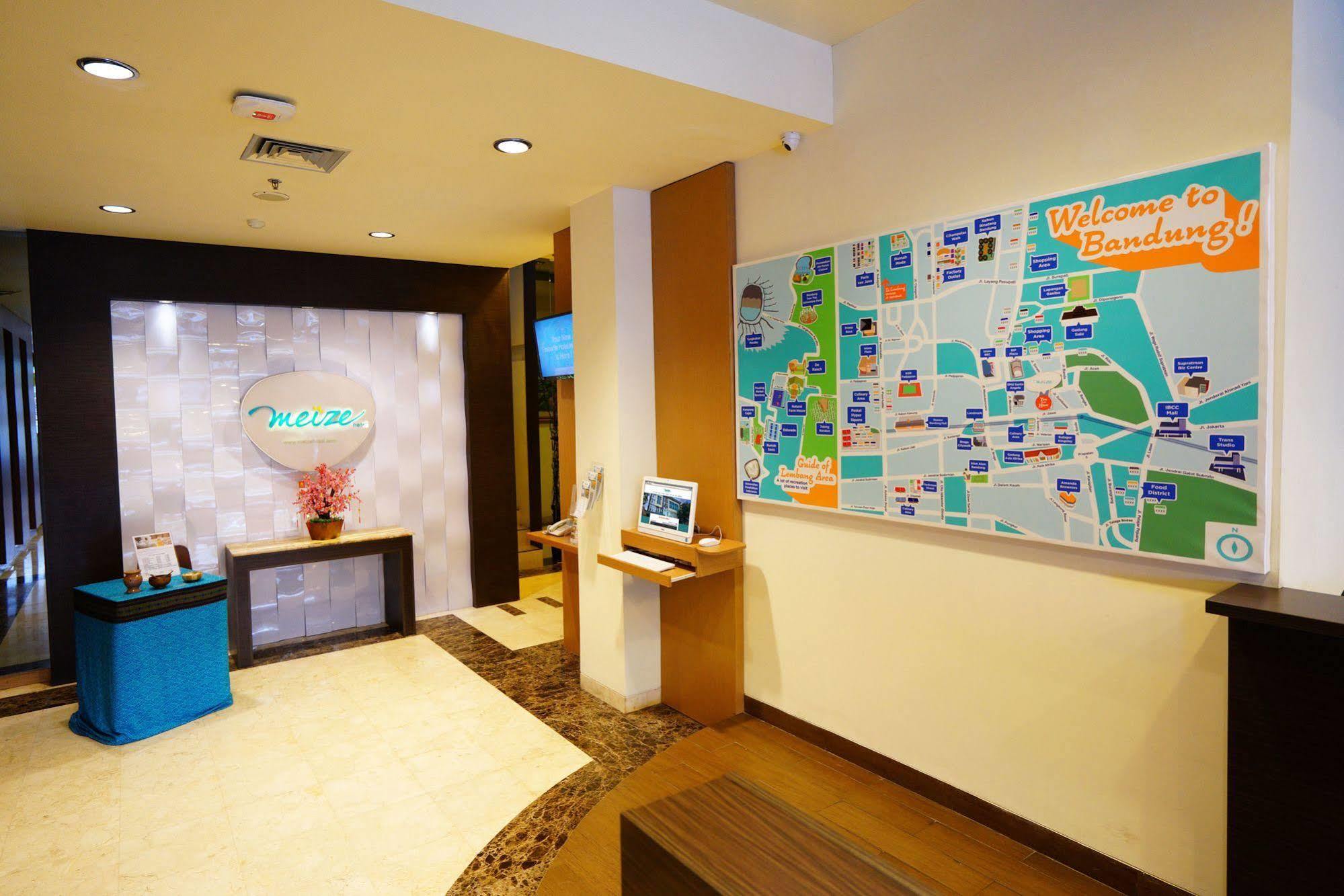 ไมเซ โฮเต็ล บันดัง Hotel บันดุง ภายนอก รูปภาพ